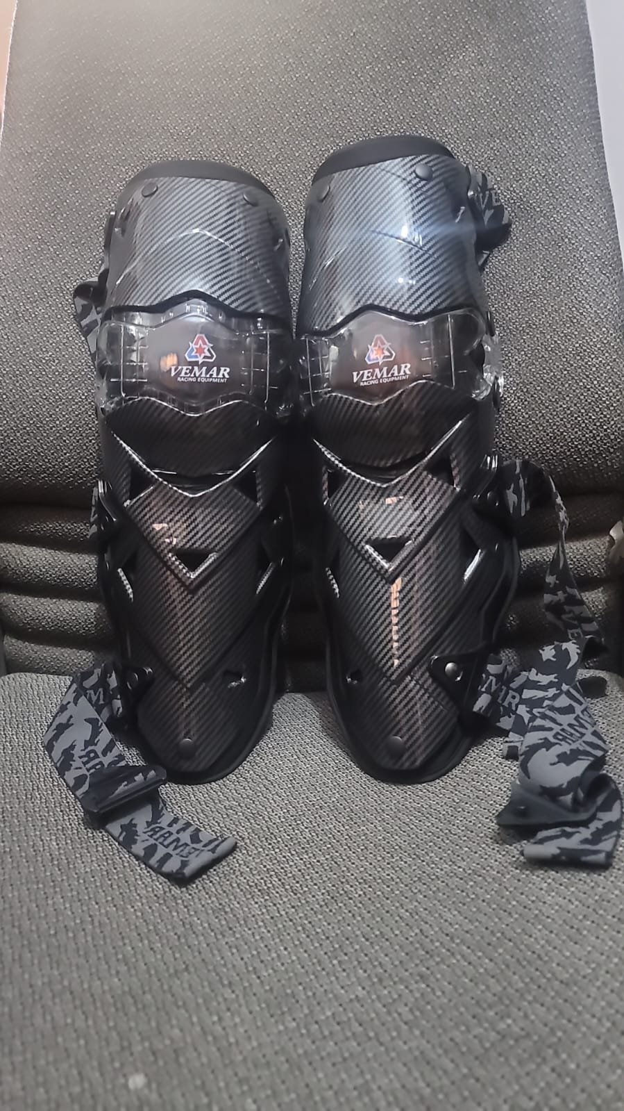 Riders Armor CarbonGuard Pro Knee Protection - Image 3